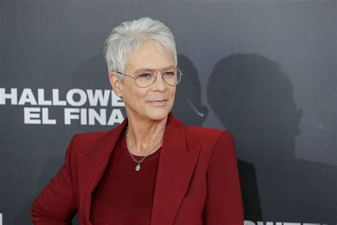 jamie lee curtis breasts|At 63, Jamie Lee Curtis Poses Nude In New Photo Shoot